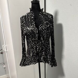 Notations Black & White Abstract Ruffle Top